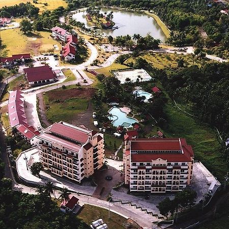 فندق لوسينافي  Graceland Estates And Country Club المظهر الخارجي الصورة