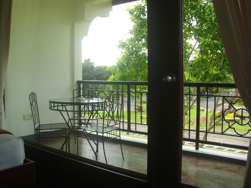 فندق لوسينافي  Graceland Estates And Country Club المظهر الخارجي الصورة